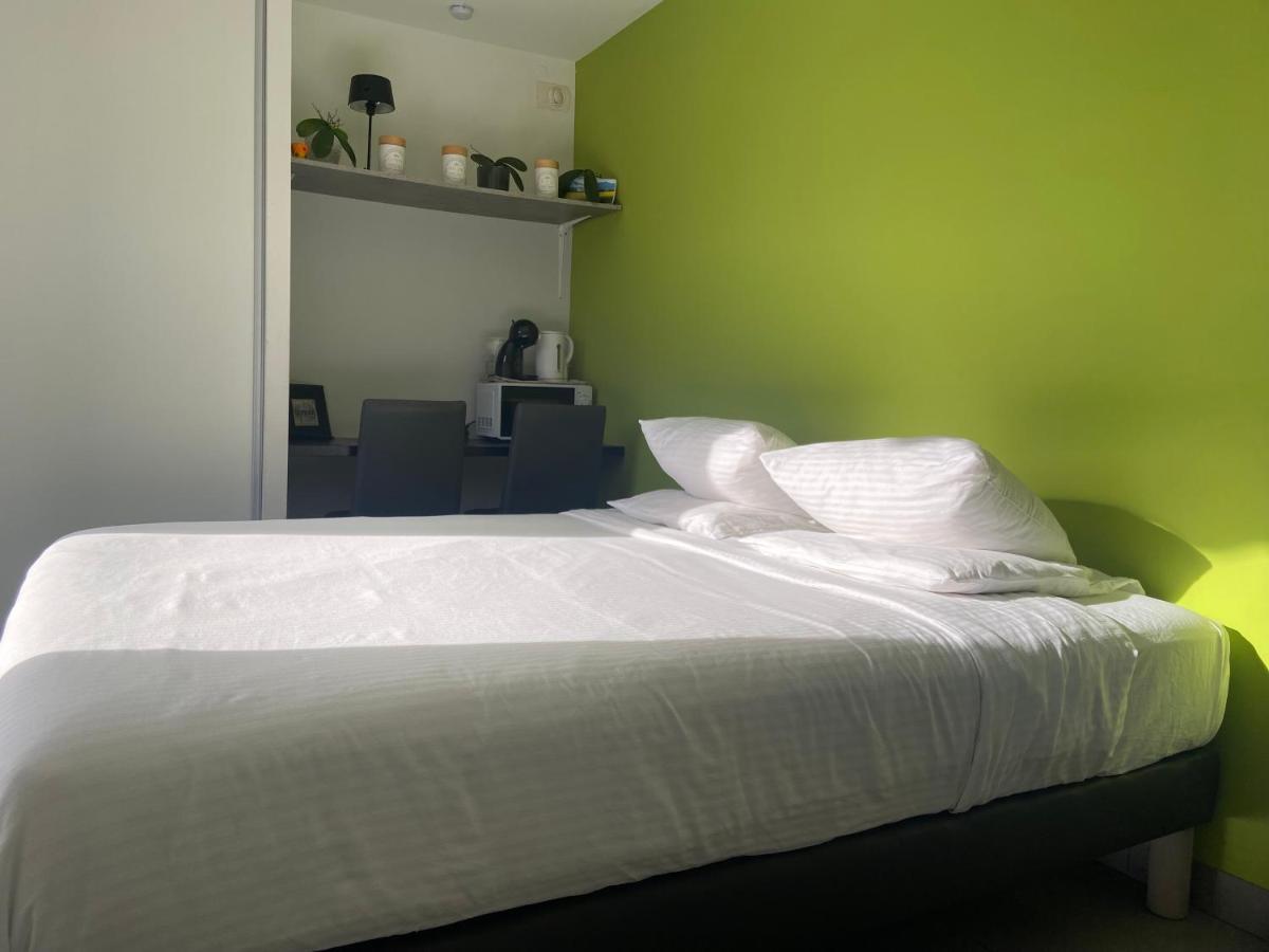 Petit Studio Dans Villa Bord De Lac อิกซ์เลส์แบ็งส์ ภายนอก รูปภาพ